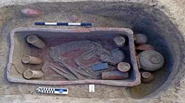 کشف آثار باستانی چندهزار ساله در مصر + فیلم 