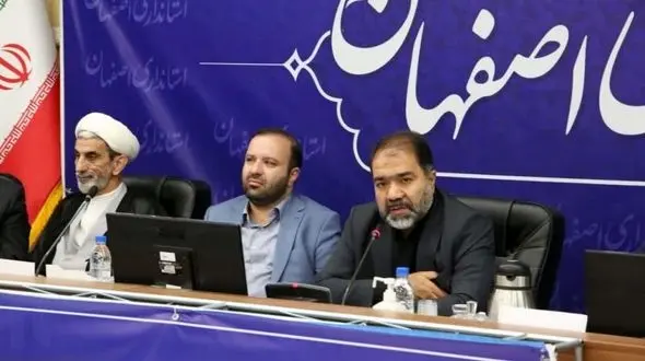 آیت الله رئیسی، خادمی بود که نمی‌توانست رنج مردم را تحمل کند