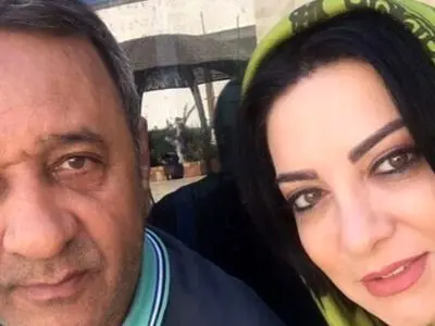تصاویر/ نگاهی به چیدمان منزل شاهانه و مجلل علی اوسیوند  و همسر بازیگرش،حمیرا ریاضی/ از بوفه چوبی و مبلمان خوش رنگ تا لوستر اعیانی و دیوارکوب های عتیقه