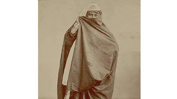 عکس سنگ مزار لقاءالسلطنه / او که بود ؟ 