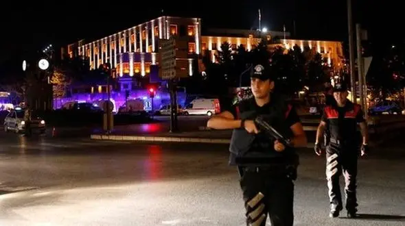 فوری / حمله بمب گذار انتحاری به سفارت ایران در ترکیه