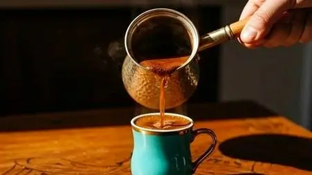 بهترین زمان نوشیدن قهوه برای کمک به سلامت روده