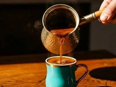 بهترین زمان نوشیدن قهوه برای کمک به سلامت روده