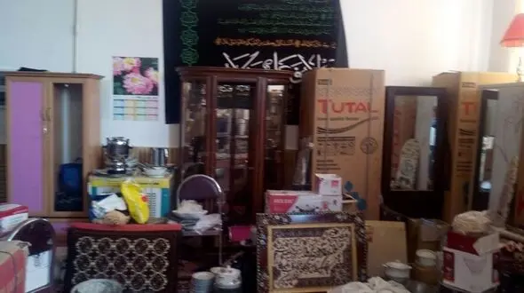 با کمک بانوان خیر هشترودی ۸  عروس صاحب جهیزیه می شوند + فیلم