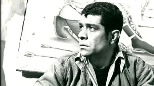 عکس سفر در زمان /  جمشید مشایخی و بهروز وثوقی در پشت صحنه فیلم قیصر/ سال 48 