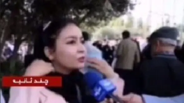 فیلم جنجالی زن بی‌حجاب در نماز عید فطر تهران / از صدا و سیما پخش شد