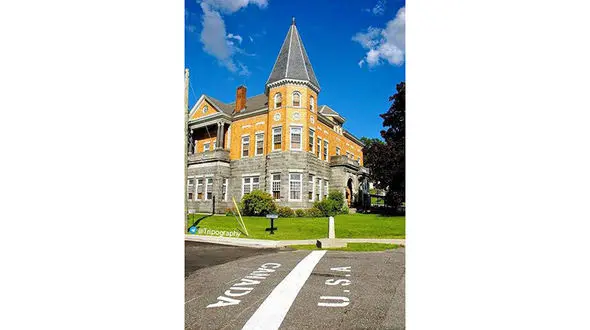 ورمانت خط مرزی بین کانادا و ایالات متحده