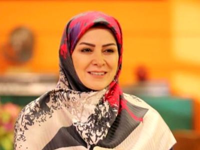عکس خواهر زیبای زهره سادات هاشمی مجری معروف صدا و سیما ! / متفاوت از خواهر در چهره و پوشش 