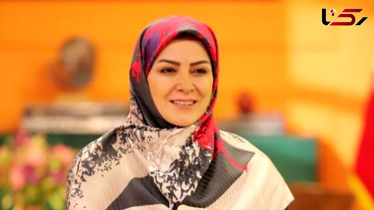 عکس خواهر زیبای زهره سادات هاشمی مجری معروف صدا و سیما ! / متفاوت از خواهر در چهره و پوشش