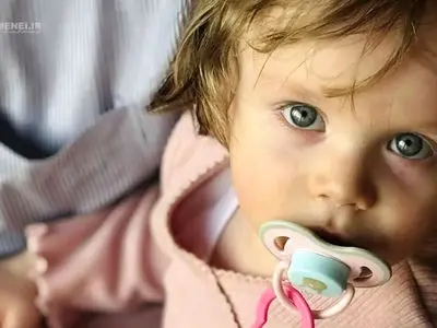 عکس ها / ماجرای مارک و قیمت پستانک نوه کوچولوی شهید رهبری انقلاب +  عکس های جگرسوز از زهرا محمدی گلپایگانی ۱۴ ماهه که همراه پدربزرگش شهید شد
 