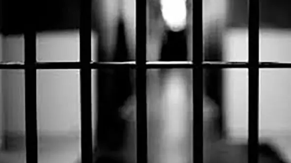 پروانه در زندان بوی مادر می داد! / فرار  مهرداد کوچولو از پرورشگاه + جزییات