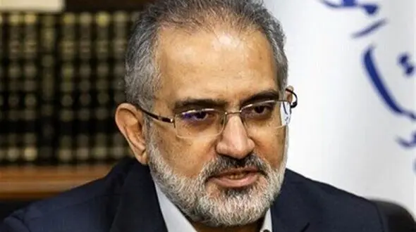 محمد حسینی: مگر می شود اصل نظام به رفراندوم گذاشته شود؟ / شعارهای دانشجویان در حضور معاون رئیسی چه بود؟