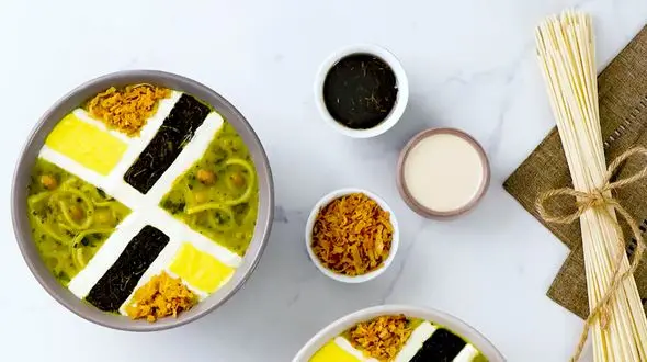 تزئین آش رشته به شکل های ساده و زیبا / عکس