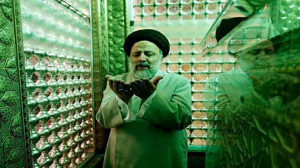 خادم آتش عشق !