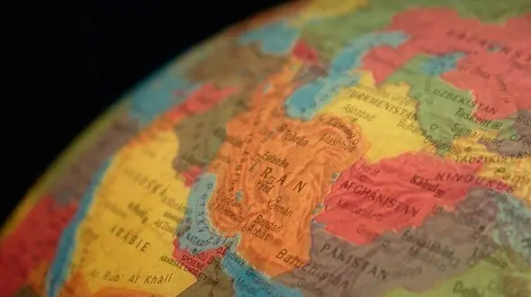 آمارهای کشته شدگان جنگ در ایران بدون صدای جهانی، اما این سرزمین هنوز ایستاده است