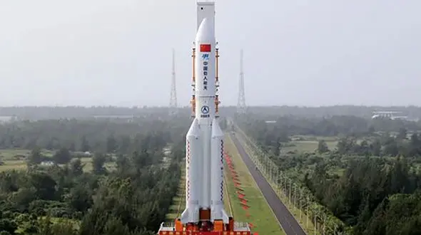 تکمیل کاخ شگفت‌انگیز چین در آسمان + عکس