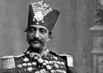 سفر در زمان / خاطرات ناصرالدین‌شاه: جقّه برلیان الماس سرم را پیشکش آستانه حضرت امیرالمومنین(ع) کردم/ مشیرالدوله علمای نجف را به حضور آورد