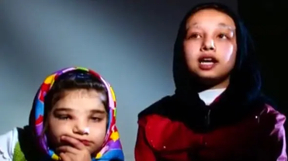 فیلم / مرگ پدر و مادر جلوی چشمان 2 کودکش 