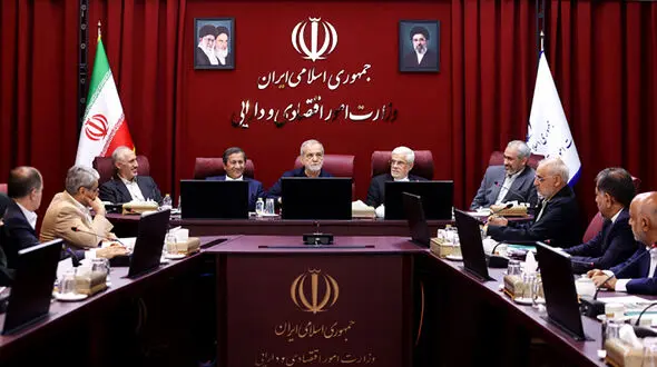 نمی‌ توان آثار جنگ، تحریم و محاصره تجاری را از تحولات اقتصادی جدا کرد