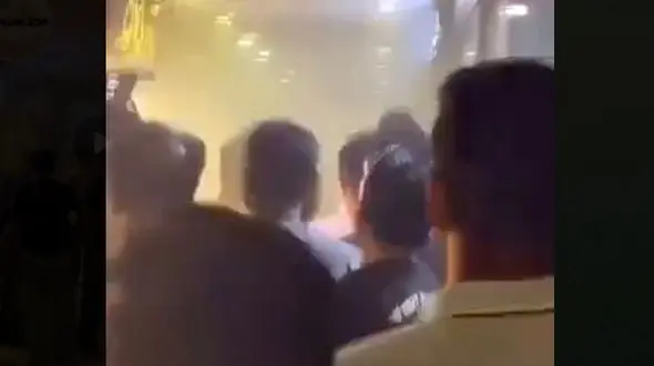 آتش‌سوزی محدود در مجتمع تجاری دودلفین + فیلم