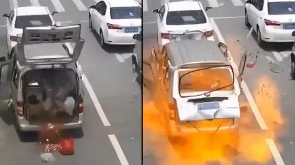 ببینید / انفجار هولناک خودروی ون پشت چراغ قرمز / همه شوکه شدند + فیلم