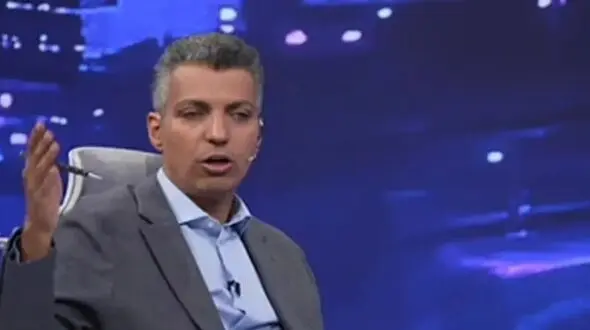 فیلم/ واکنش تند فردوسی‌پور به صحبت‌های توهین‌آمیز گزارشگر افغانستانی : باید عذرخواهی کند