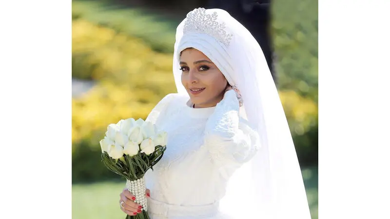 ساره بیات