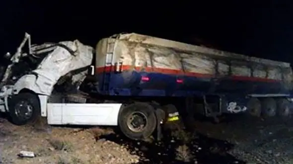 حمام خون بامداد امروز در قم + عکس کامیون های مرگ