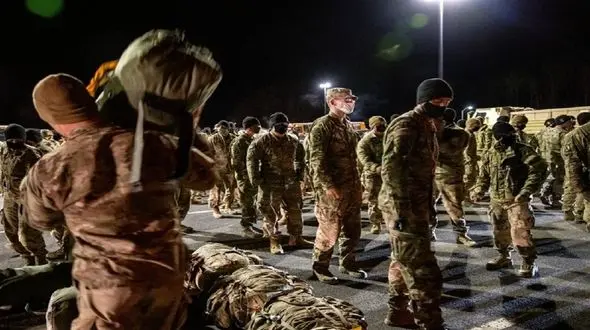 حمله هوایی آمریکا به اطراف کابل 