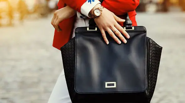 عوارض بد کیف های سنگین  برای بدن 