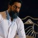 فیلم / نگاهی بر موزیک ویدیوی حیف کامران تفتی که درست مثل عروسی‌اش پرسروصدا بود / لوکیشن: نشسته روی تختخواب و پاها داخل آب!