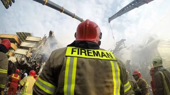 نماهای دیده نشده از عمق فاجعه پلاسکو / گزارش تصویری عکاسان مستقر در محل حادثه +عکس