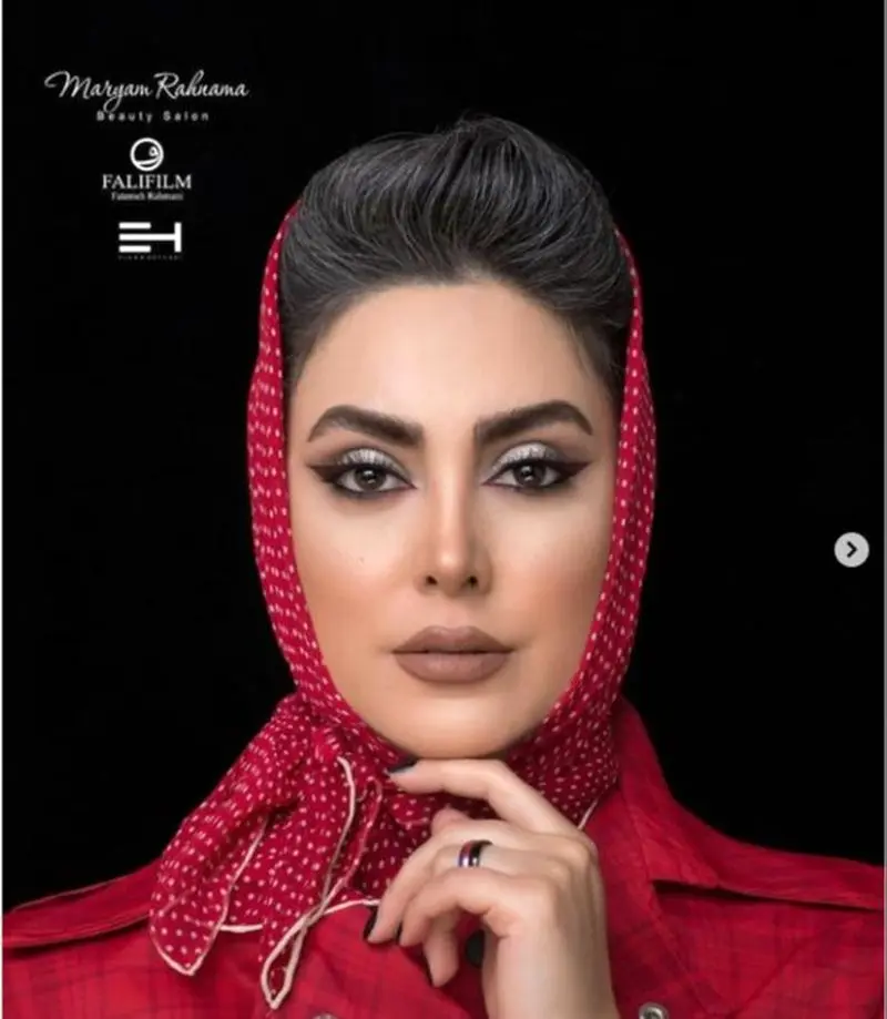 نیلوفر شهیدی