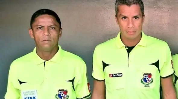 رفتگری که در جام جهانی  روسیه قضاوت می‌کند + عکس