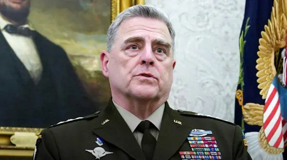 عذرخواهی بالاترین مقام نظامی امریکا به دلیل حضور در اعتراضات با یونیفورم