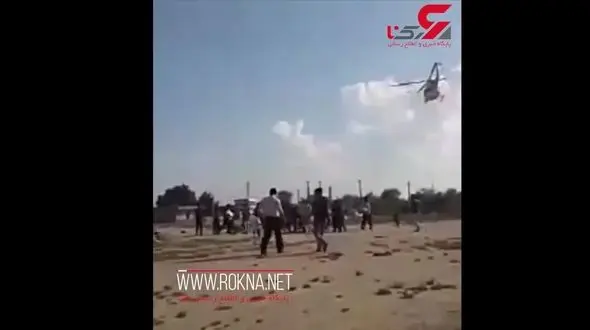 فیلم لحظه سقوط یک سیل زده از هلیکوپتر هلال‌احمر در خوزستان +جزئیات