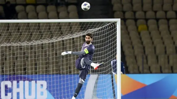 ناراحتی کاپیتان پرسپولیس از انتخاب به عنوان بهترین بازیکن دیدار با استقلال!