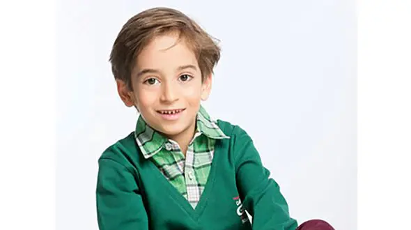 فیلم تغییر باورنکردنی پسربچه سریال شمعدونی ! /  هیکل مدل هادی چوپانی اش در باشگاه بدنسازی !