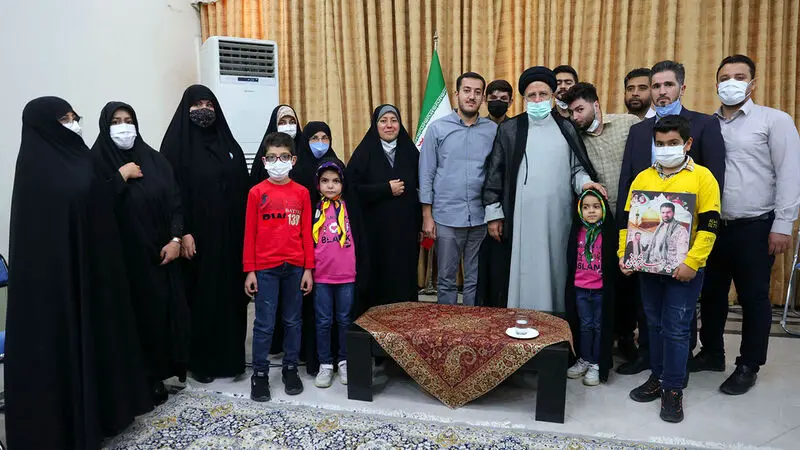 سفر رییس جمهوری به همدان -آیت‌الله سید ابراهیم رئیسی رئیس دولت سیزدهم در سی‌اُمین سفر استانی خود عازم استان همدان ش