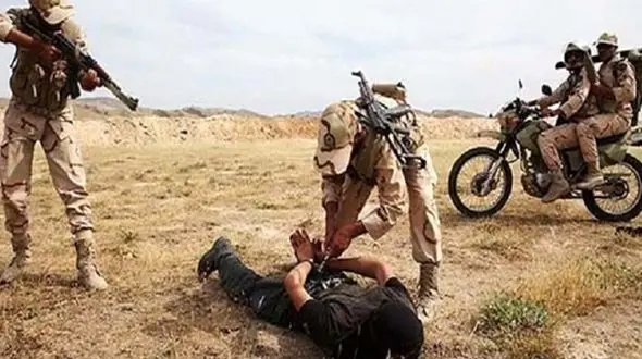 دستگیری 15 متجاوز در نقطه سفر مرزی / در سرخس رخ داد