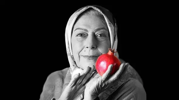 جواهرات حسرت برانگیز خانم بازیگر 81 ساله ایران ! / ثریا قاسمی هنوز جذاب ! 