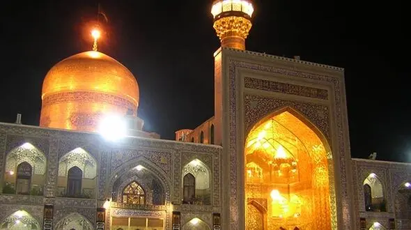 غبارروبی ضریح منور امام هشتم (ع) چگونه صورت می‌گیرد؟