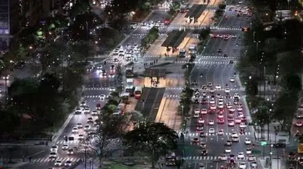 پهن‌ترین خیابان جهان کجاست؟ +عکس 