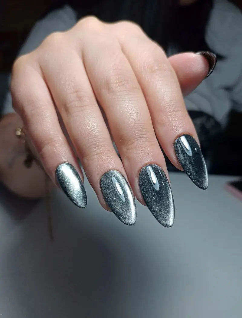 مدل ناخن آیس | جذاب ترین مدل ناخن آیس از آبنباتی تا سرامیکی برای نوروز ۱۴۰۵ روی ناخن های کوتاه و بلند دخترانه و عروسانه که خیلی باکلاس و خاصه!