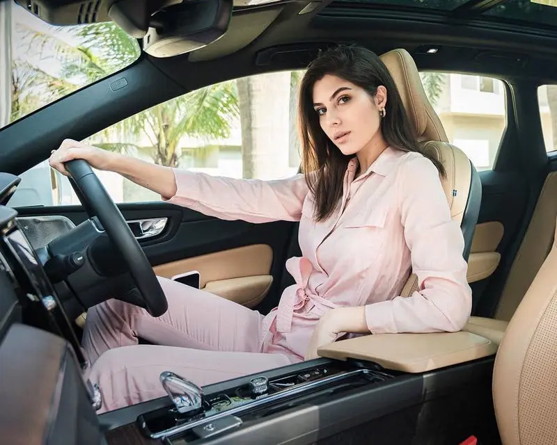 الناز نوروزی