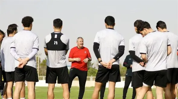 تراکتور تکذیب کرد: خارجی ها جدا نمی شوند