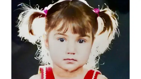 این دختربچه جادویی کدام خانم بازیگر شیک ایرانی است ! + عکس جوانی اش را ببینید