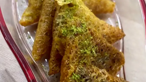 طرز تهیه رشته ختایی شیرینی سنتی تبریز / فیلم