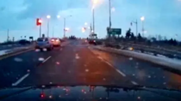 گریز خوش شانس ترین مرد دنیا از یک حادثه مرگبار+ فیلم