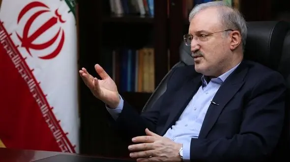 تقدیر وزیر بهداشت از حاج محمود کریمی
